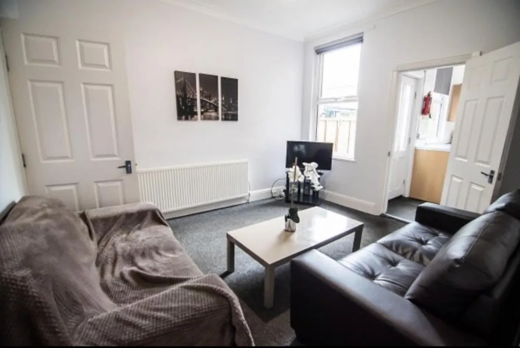 4 bedroom terraced house for rent