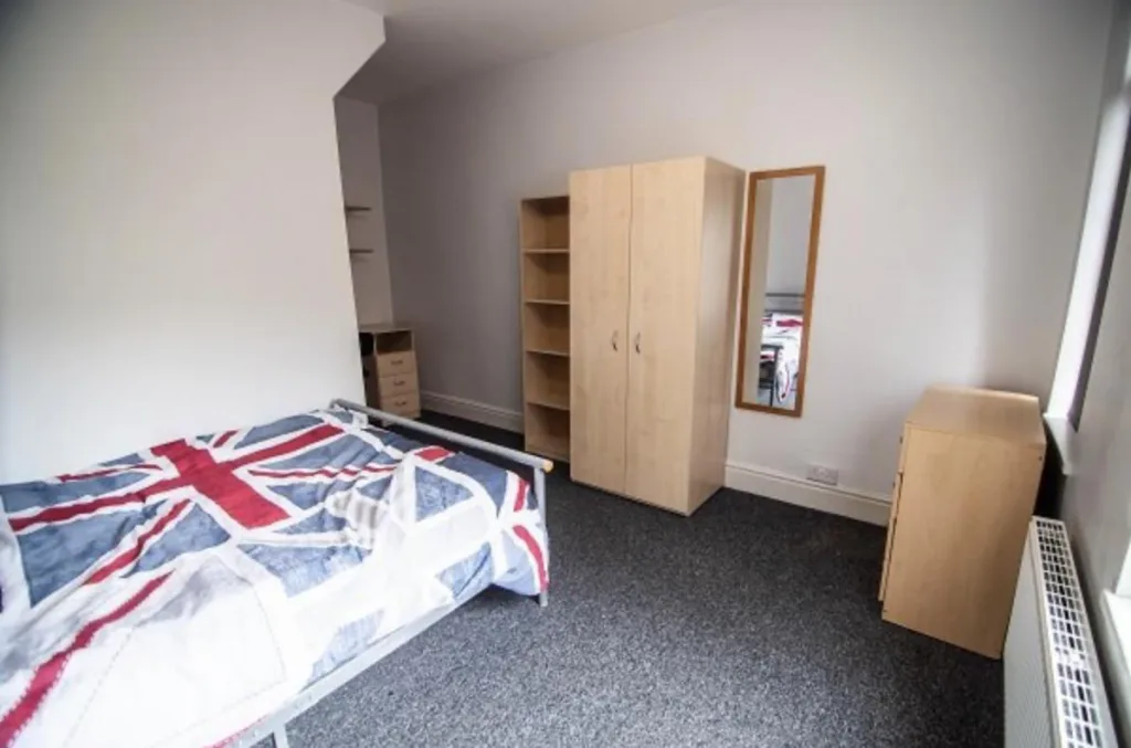4 bedroom terraced house for rent