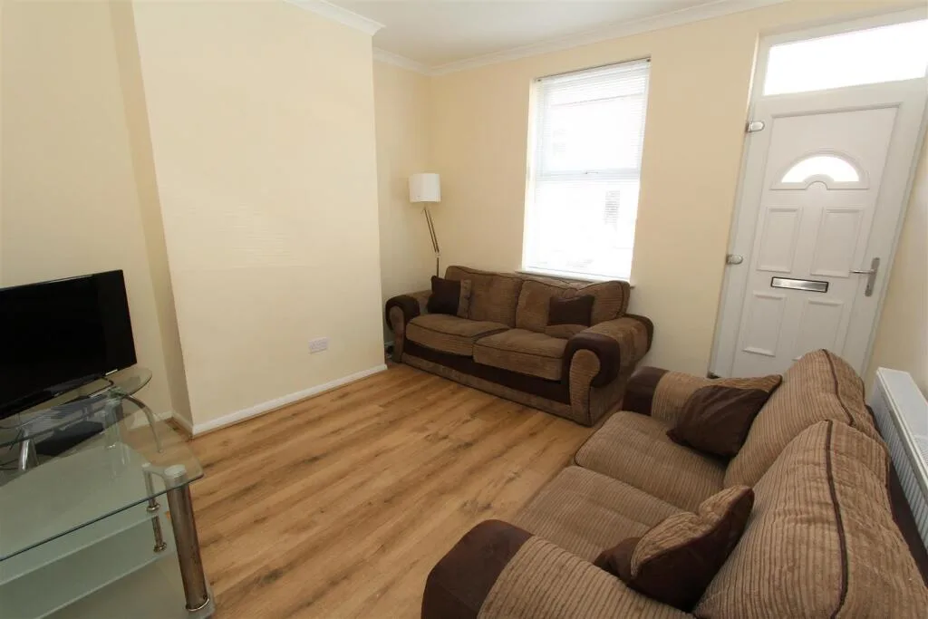 4 bedroom terraced house for rent