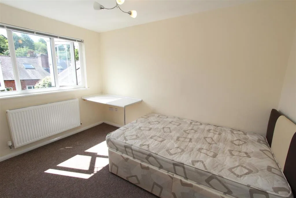 4 bedroom terraced house for rent