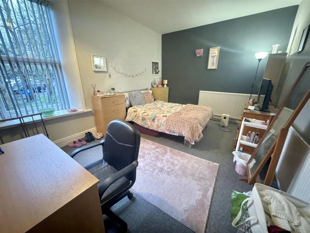 4 bedroom terraced house for rent