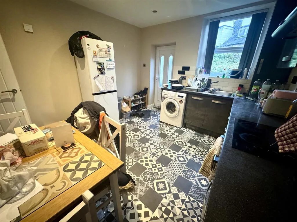 4 bedroom terraced house for rent
