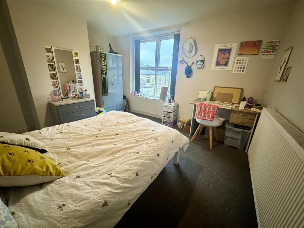 4 bedroom terraced house for rent