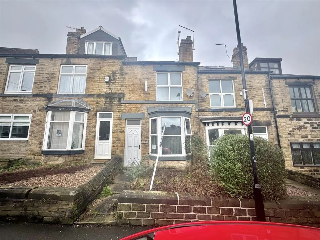 4 bedroom terraced house for rent