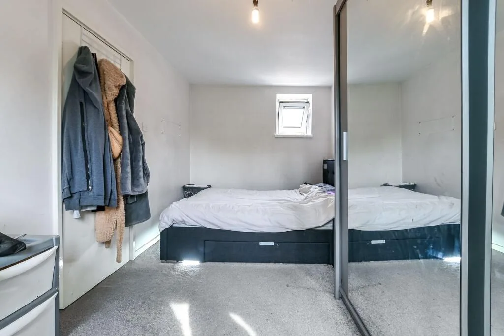 2 bedroom maisonette for rent