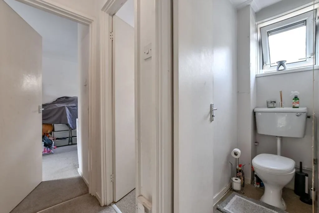 2 bedroom maisonette for rent