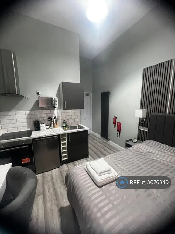 Studio flat for rent