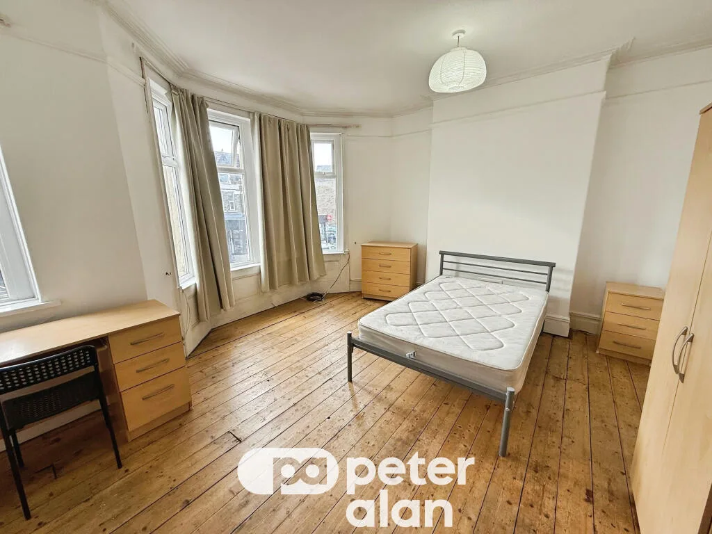 5 bedroom house for rent