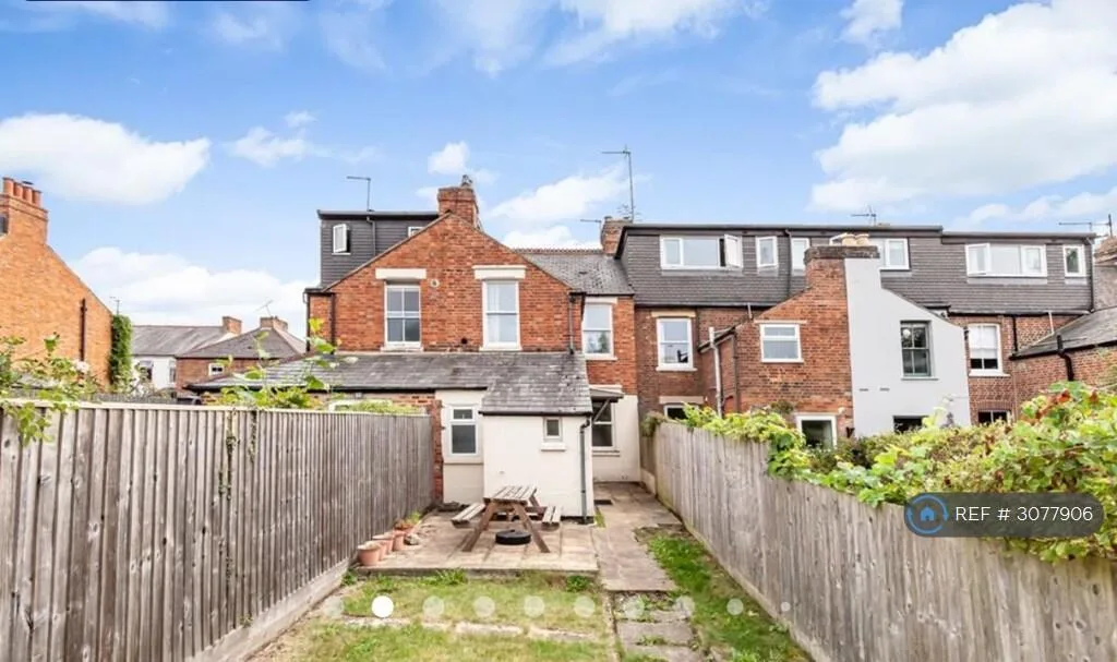 4 bedroom terraced house for rent
