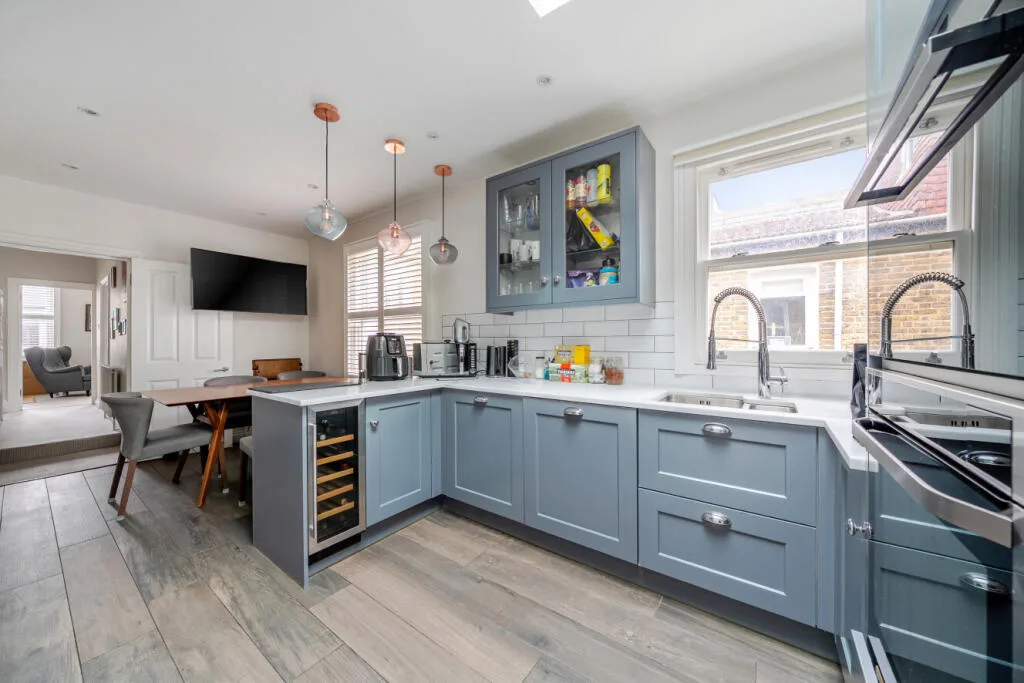 3 bedroom flat for rent