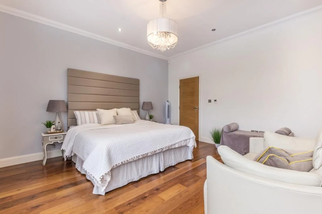 8 bedroom detached house for rent