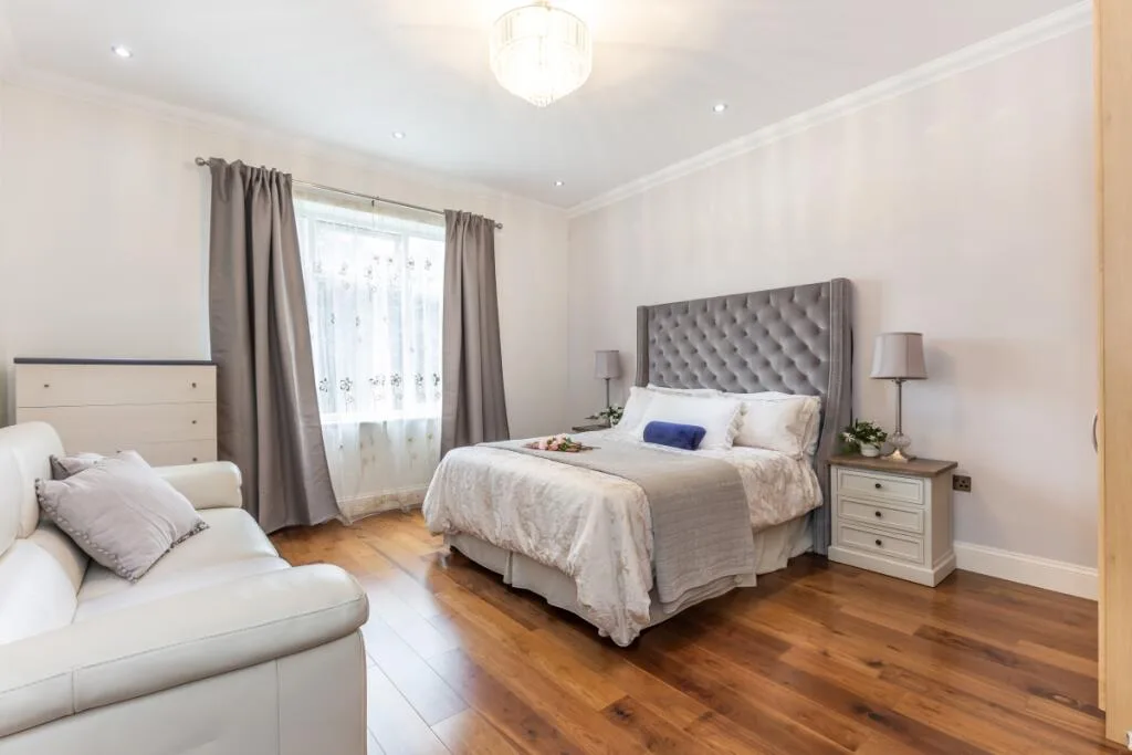 8 bedroom detached house for rent