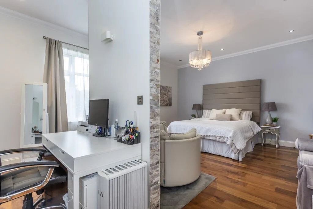 8 bedroom detached house for rent