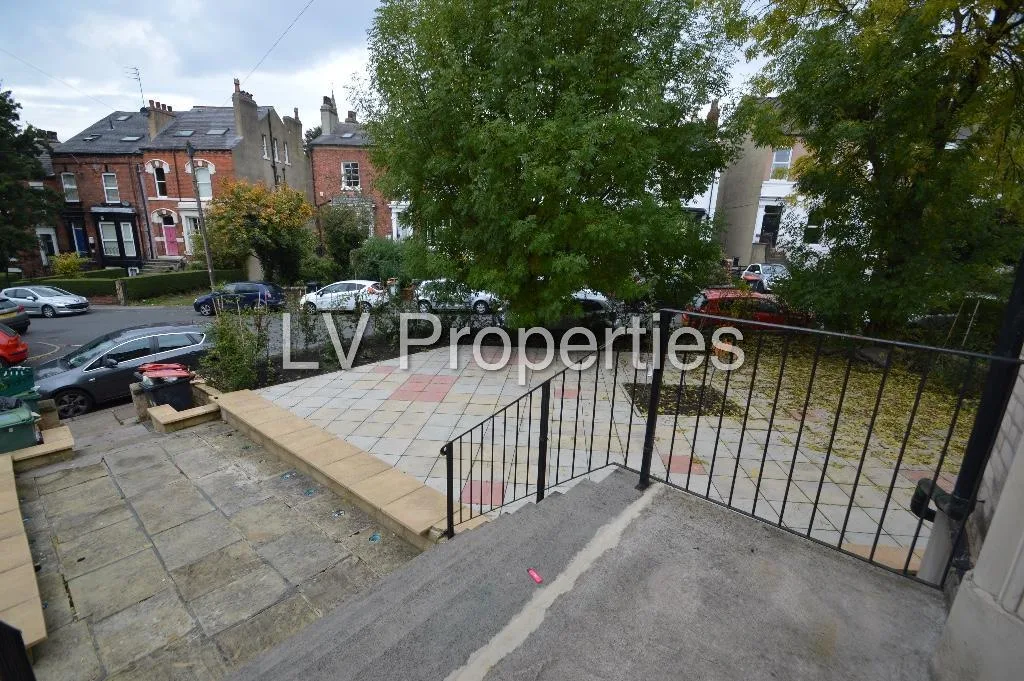 12 bedroom terraced house for rent