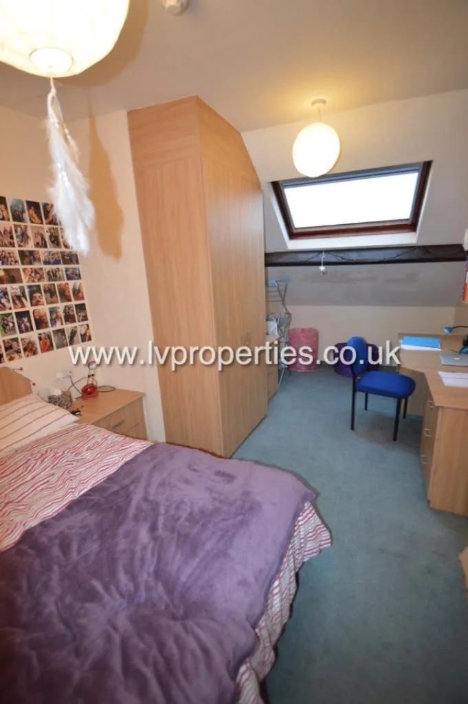 12 bedroom terraced house for rent