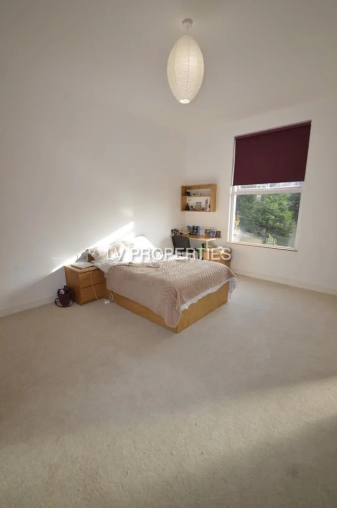 10 bedroom terraced house for rent