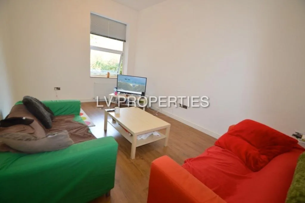 10 bedroom terraced house for rent