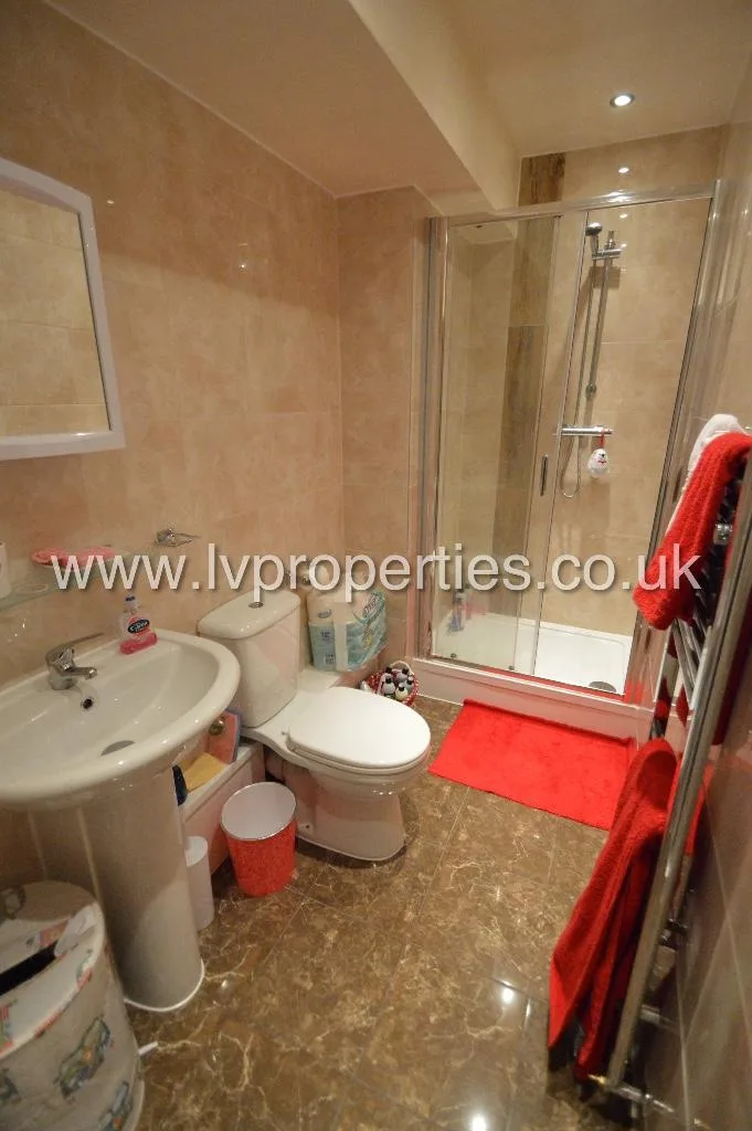 10 bedroom terraced house for rent