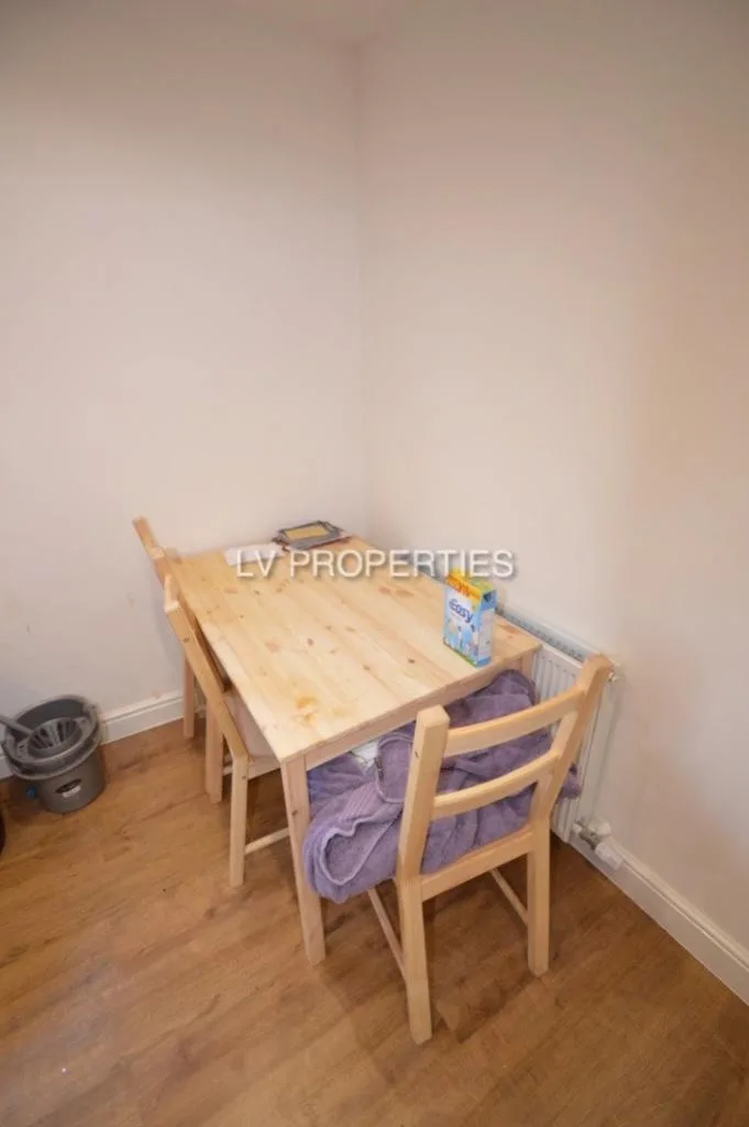 10 bedroom terraced house for rent