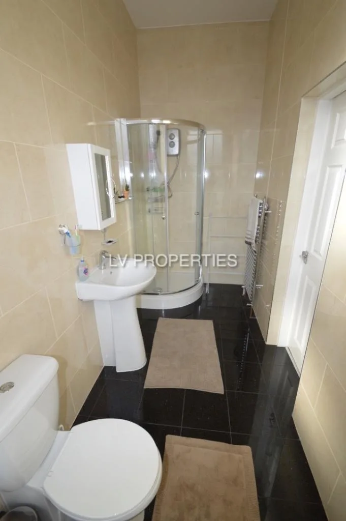 10 bedroom terraced house for rent
