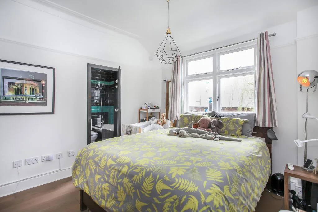 4 bedroom duplex for rent
