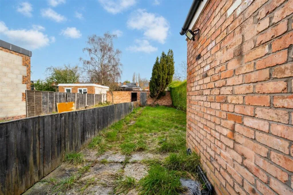 4 bedroom house for rent