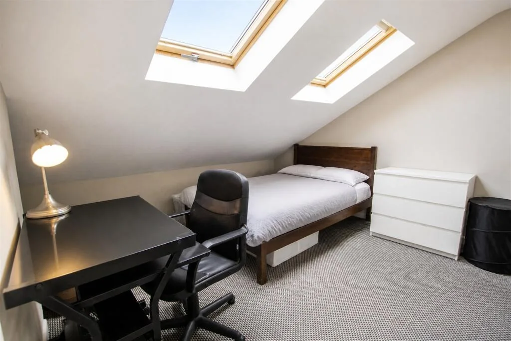 5 bedroom house for rent