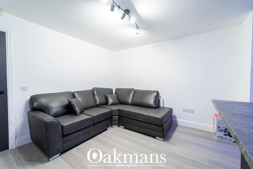 6 bedroom house for rent