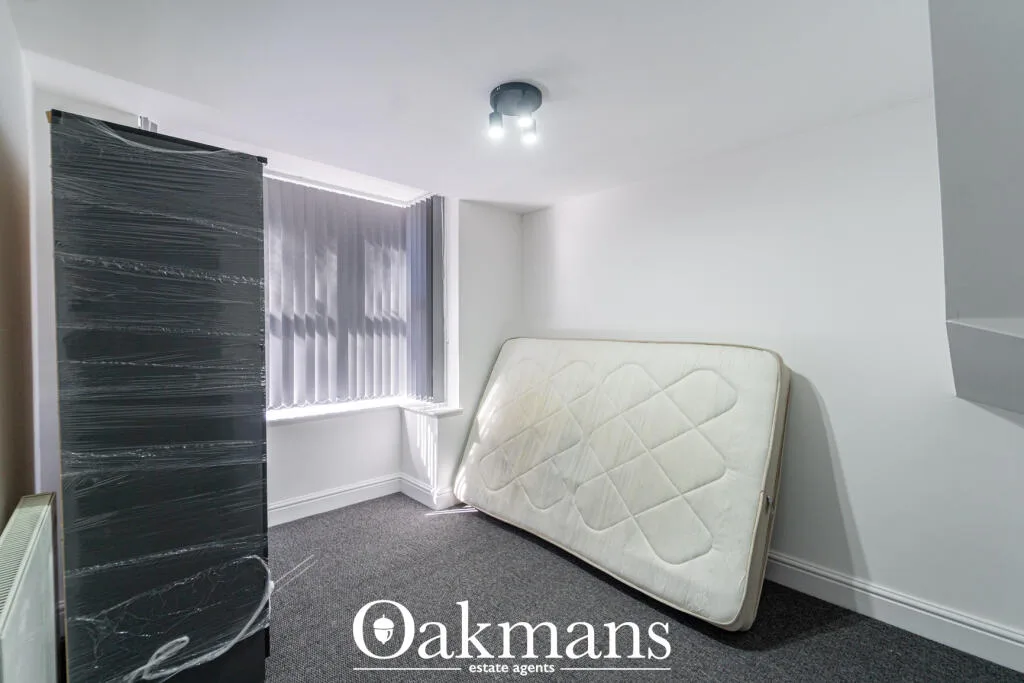 6 bedroom house for rent