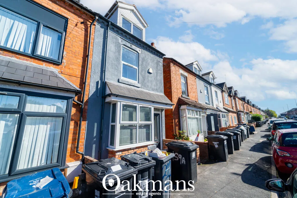 6 bedroom house for rent