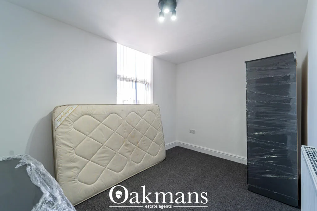 6 bedroom house for rent