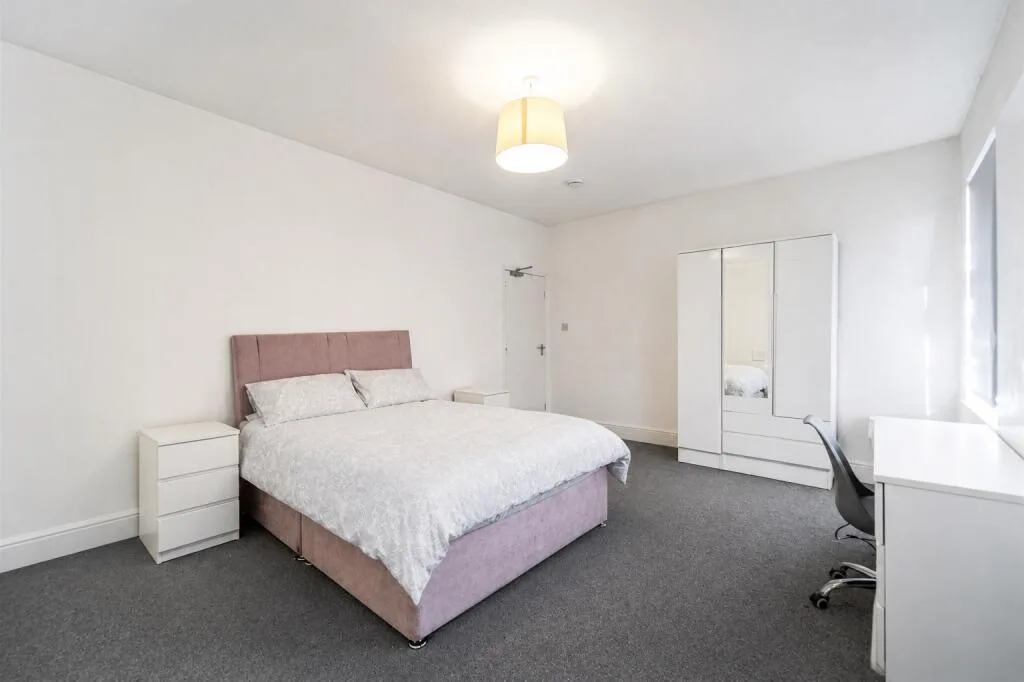 2 bedroom semi-detached house for rent