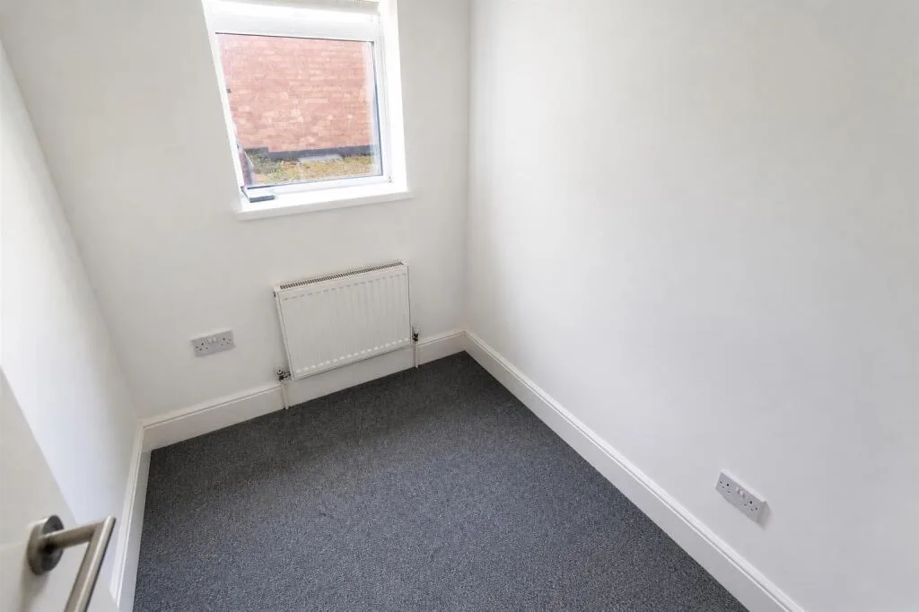 2 bedroom semi-detached house for rent