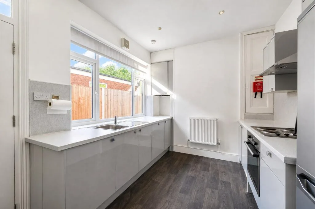 2 bedroom semi-detached house for rent
