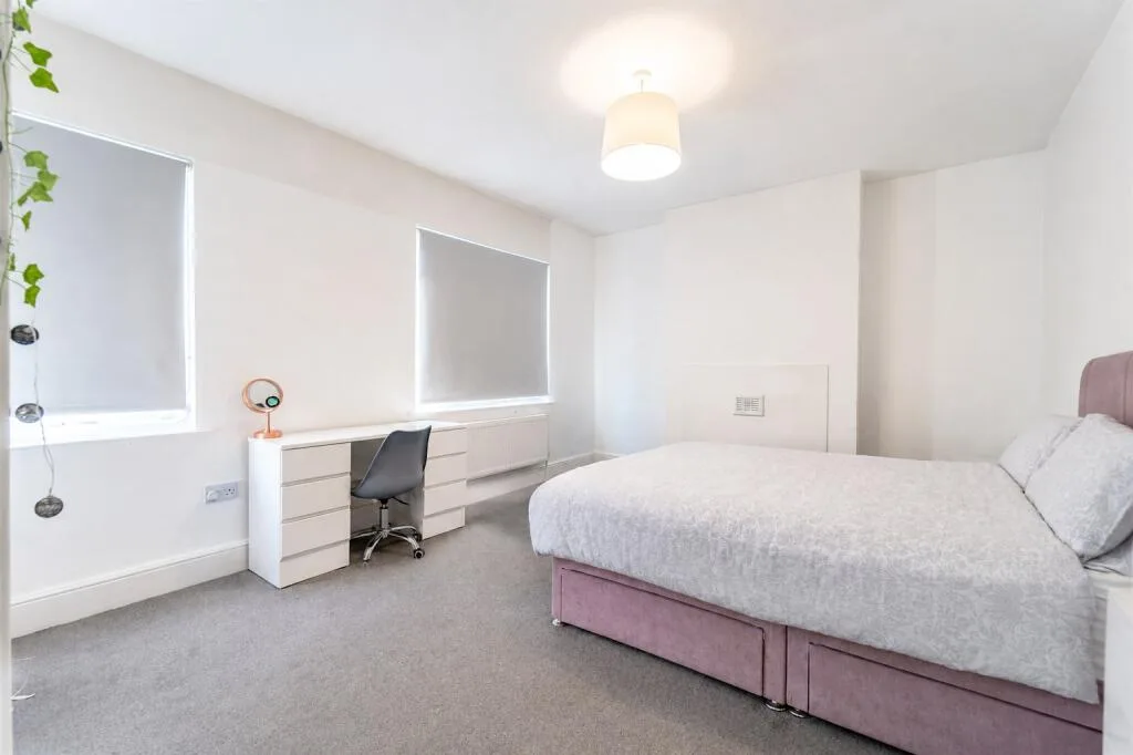 2 bedroom semi-detached house for rent