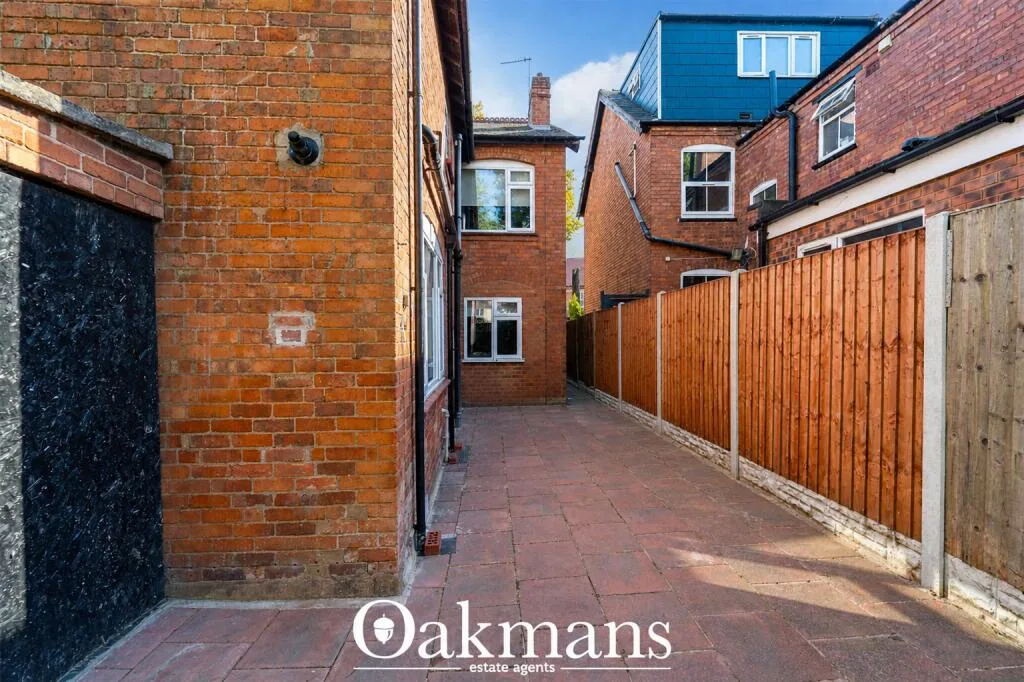 2 bedroom semi-detached house for rent