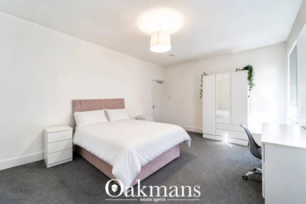 2 bedroom semi-detached house for rent
