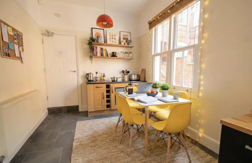 5 bedroom terraced house for rent