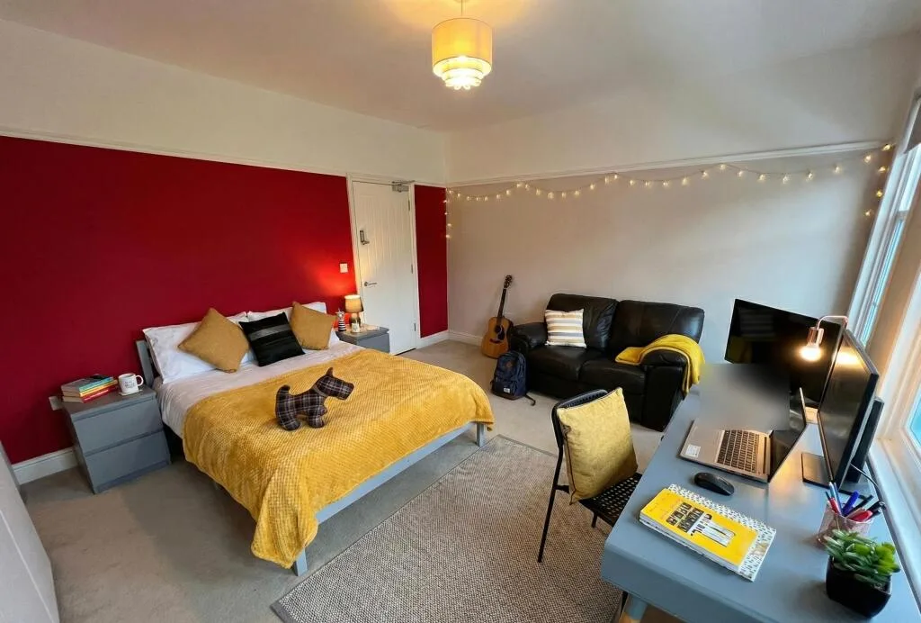 5 bedroom terraced house for rent