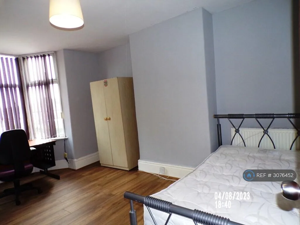 9 bedroom terraced house for rent