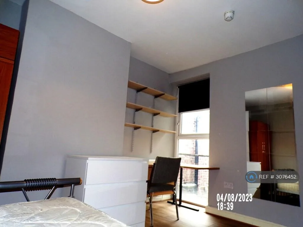 9 bedroom terraced house for rent