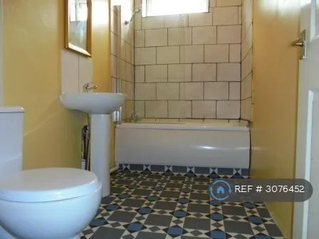 9 bedroom terraced house for rent