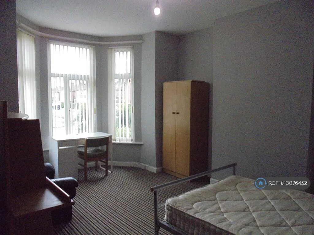 9 bedroom terraced house for rent