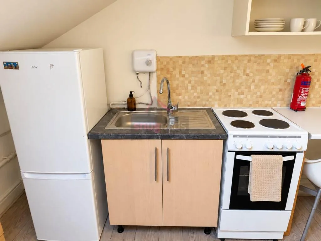 Studio flat for rent