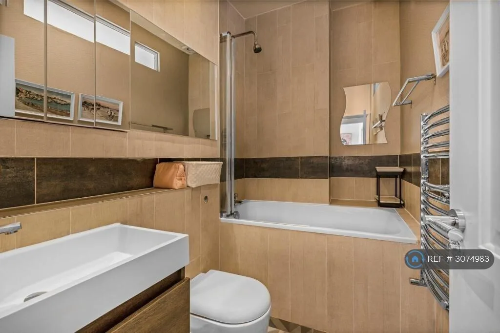 3 bedroom flat for rent