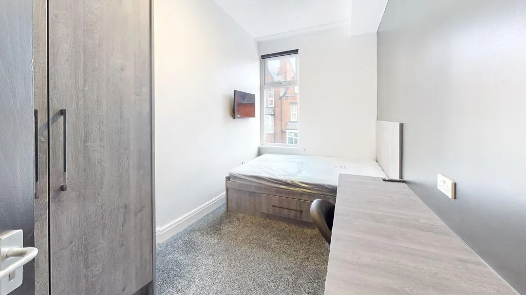 7 bedroom house for rent
