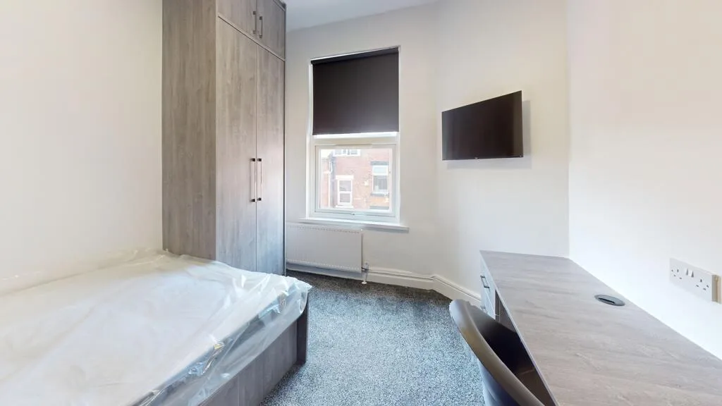 7 bedroom house for rent