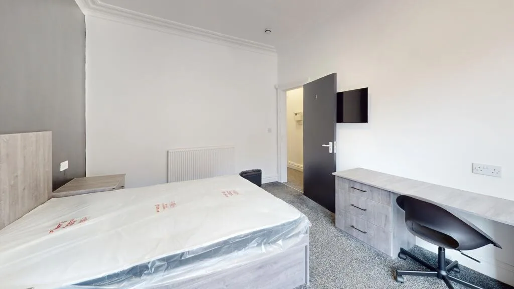7 bedroom house for rent