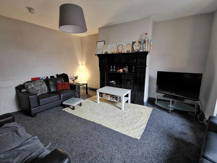 7 bedroom house for rent
