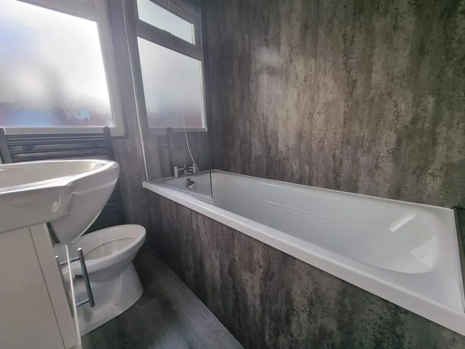 8 bedroom house for rent